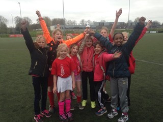 Groep 6 meidenvoetbal