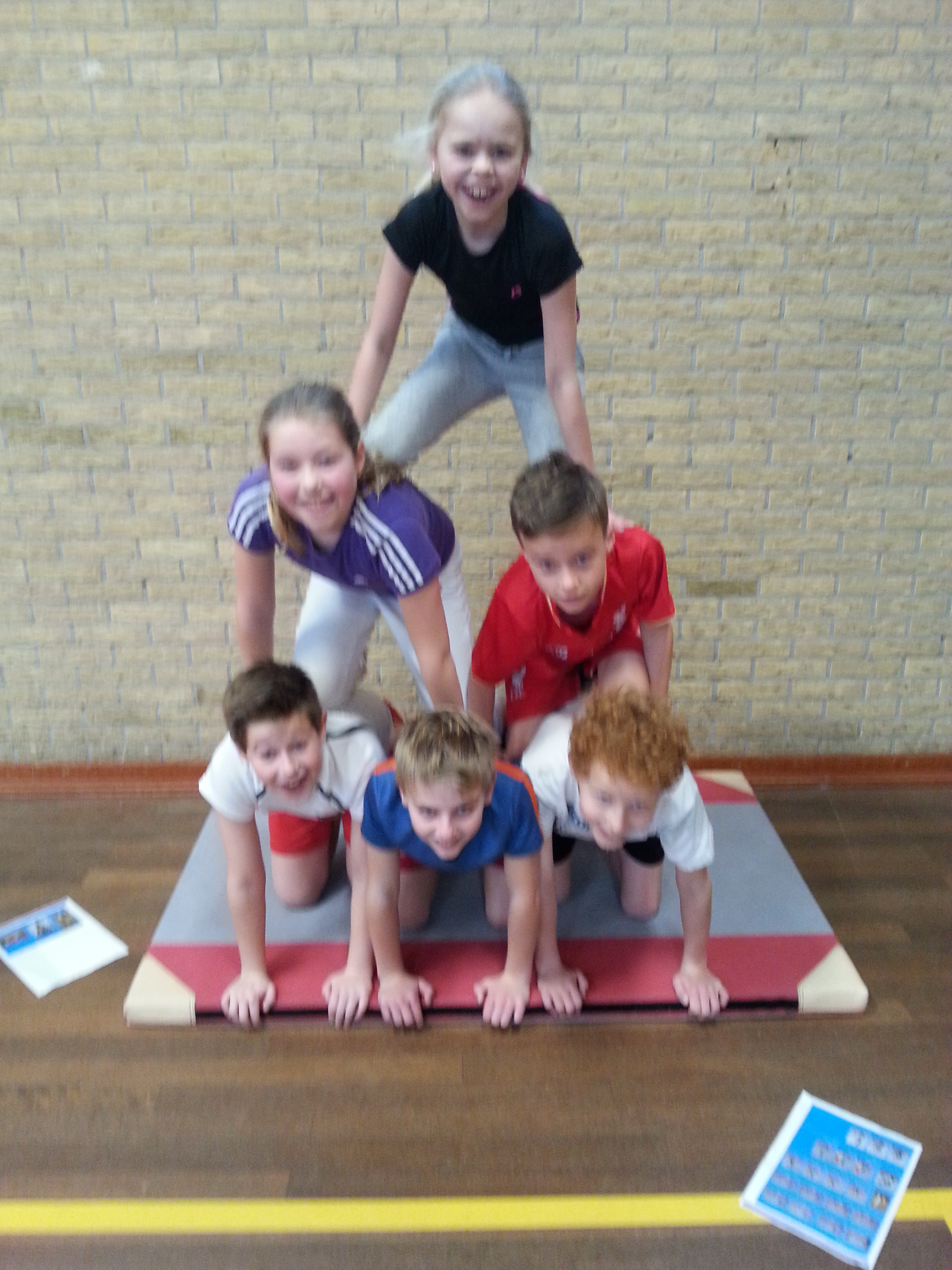 acrobatiek in groep 7