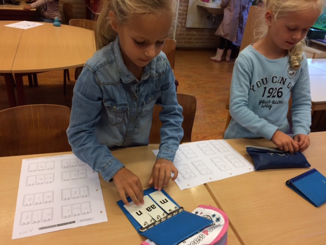 We gaan weer naar school!