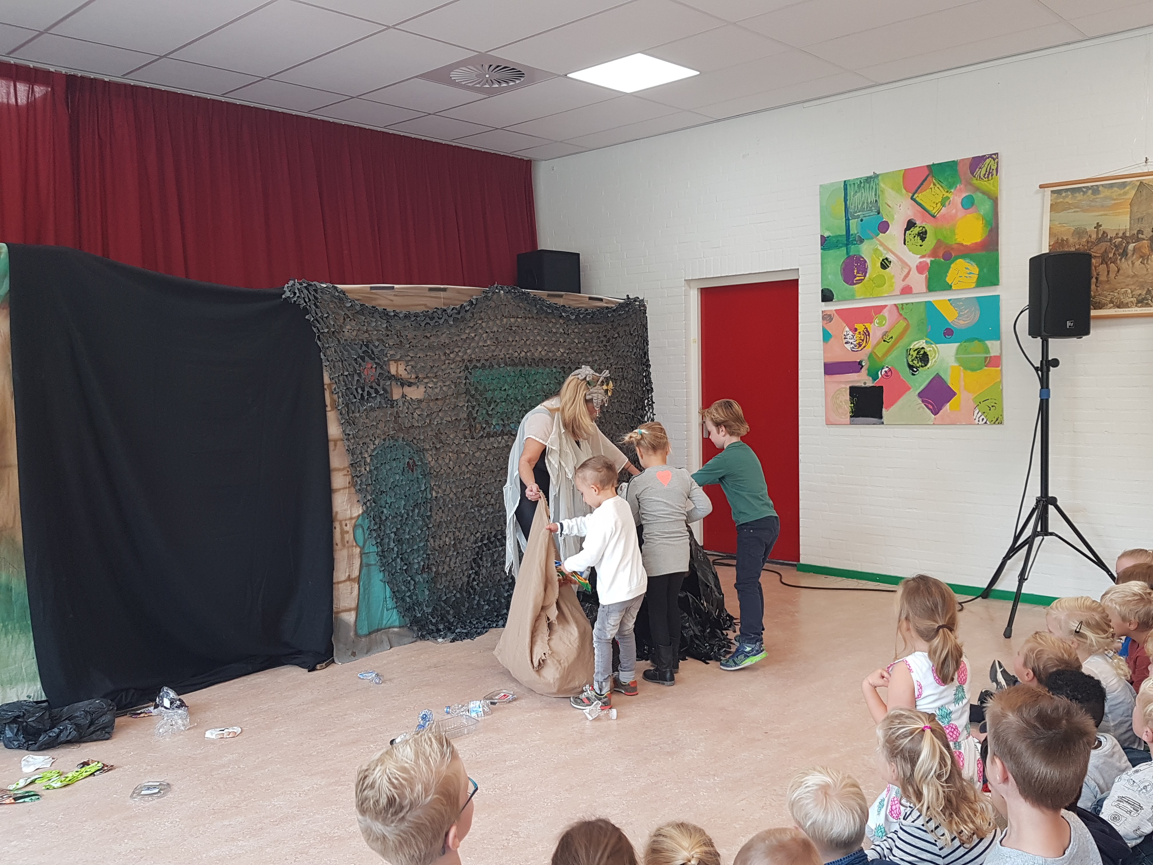 Voorstelling kleuters "Lets do it kids" 